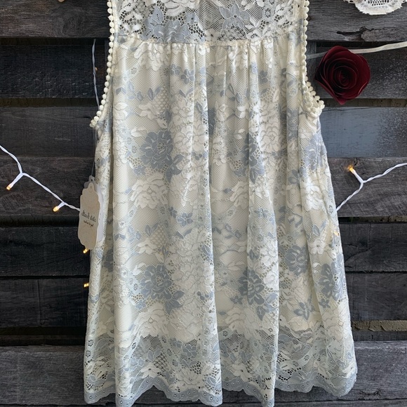 NWT Altar’d State Cream-Lt Blue Lace Tank - Picture 3 of 6